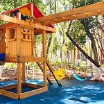 La Selva Residence